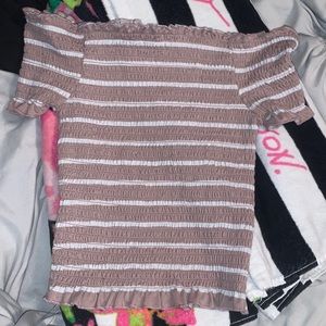 Pink and white crop top no stains